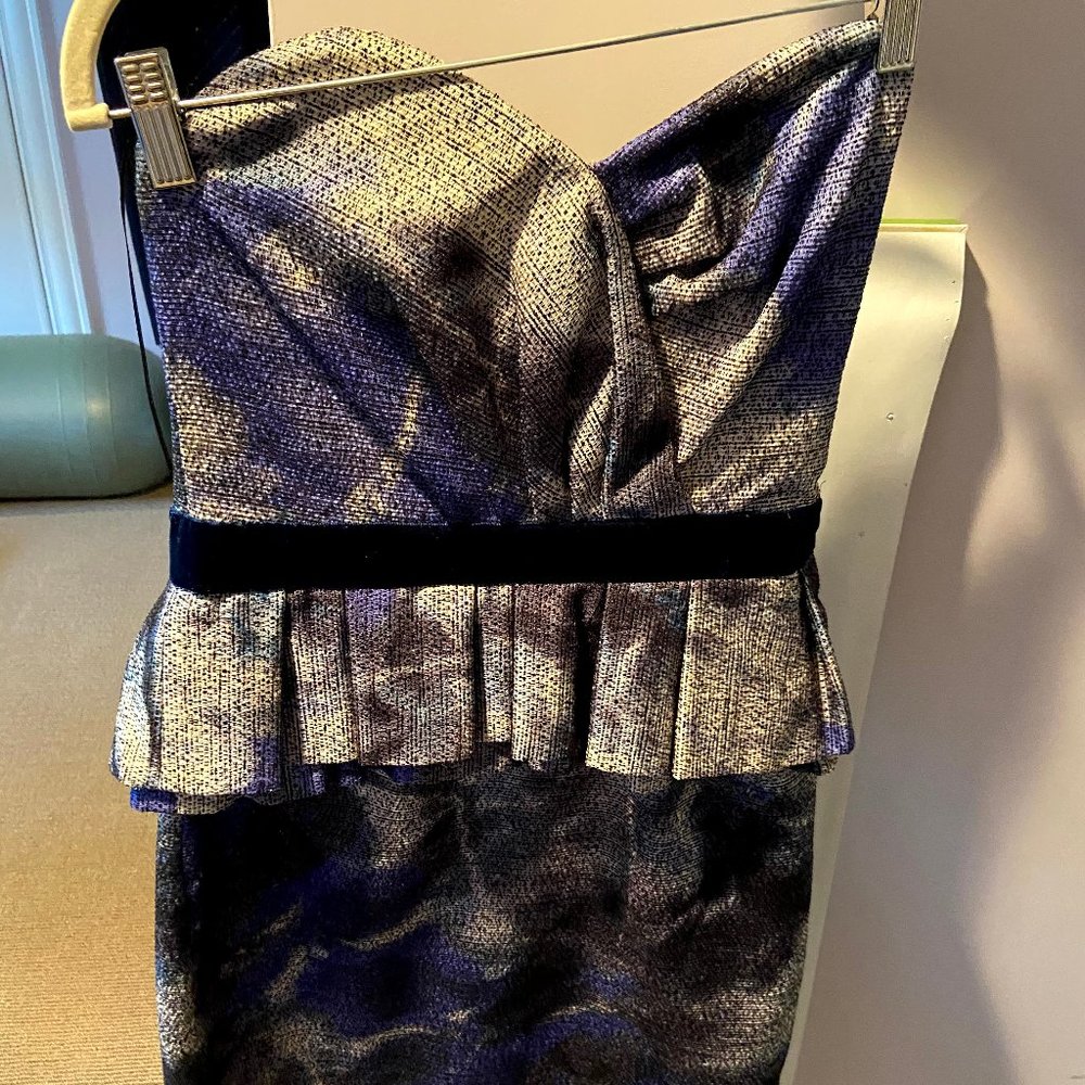 Womens designer Peter Som strapless dress